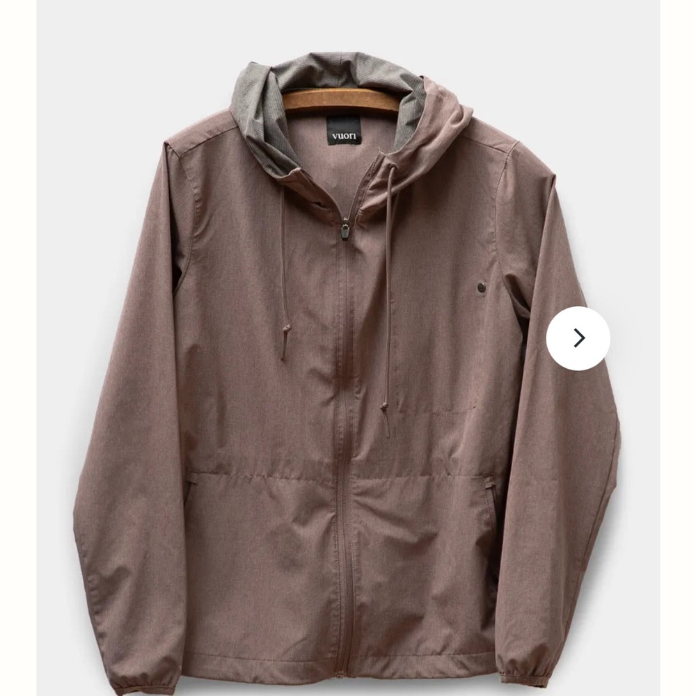 Vuori Women's Tan Windbreaker Jacket